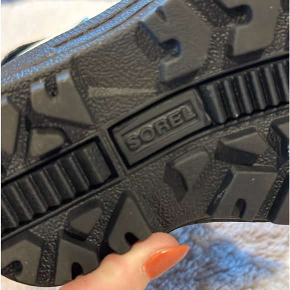 Sorel Commander Waterproof Insulated Winter Boots - Picture 3 of 10